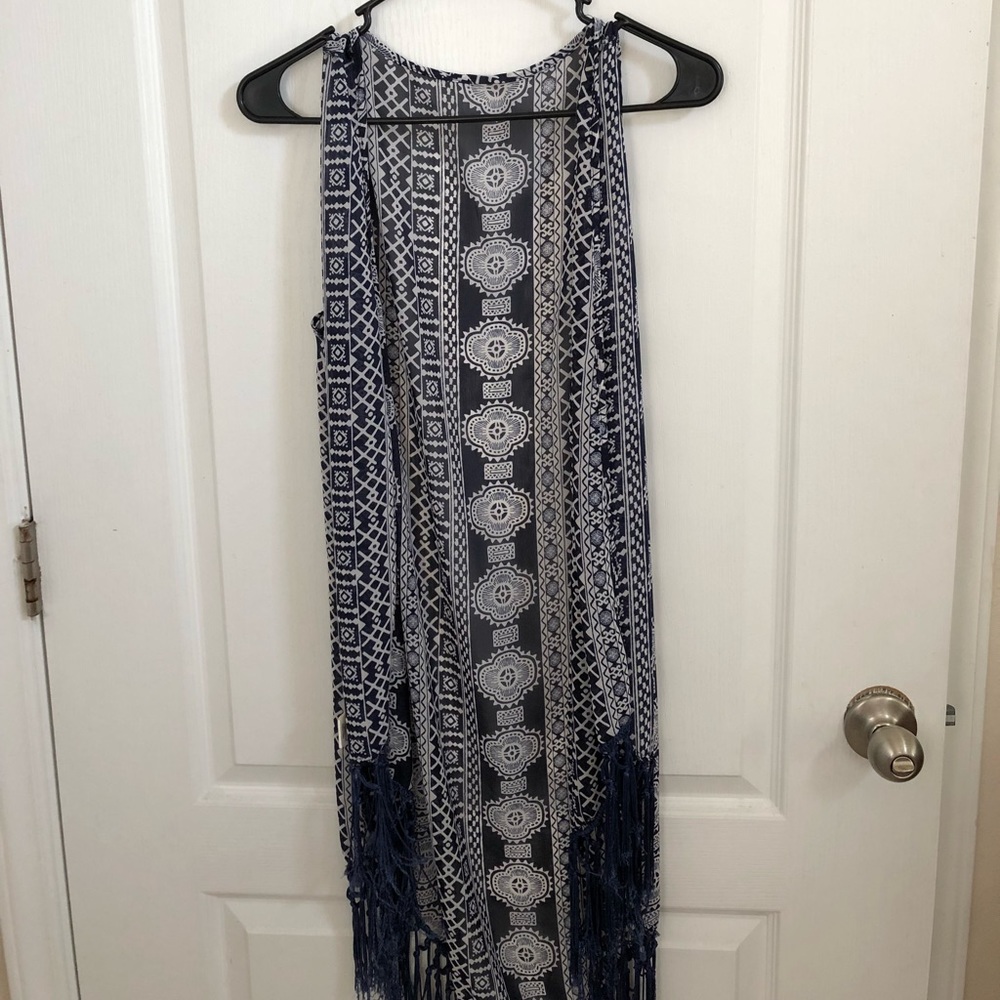BEAUTIFUL aztec cover up/ cardigan